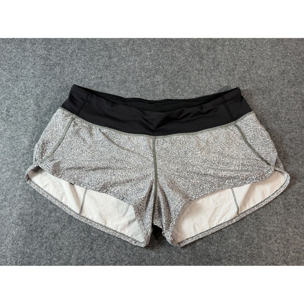 Lululemon Shorts Women‎ 8 Speed 2.5" Black White Speckled Athleisure Gym LW7AFSS